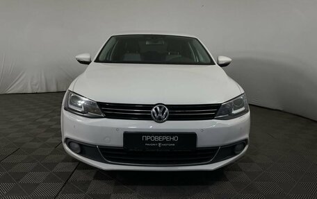 Volkswagen Jetta VI, 2013 год, 940 000 рублей, 2 фотография