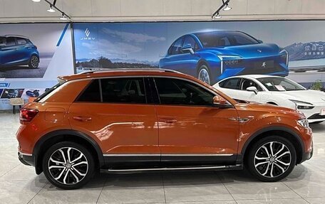 Volkswagen T-Roc I, 2020 год, 2 046 625 рублей, 4 фотография