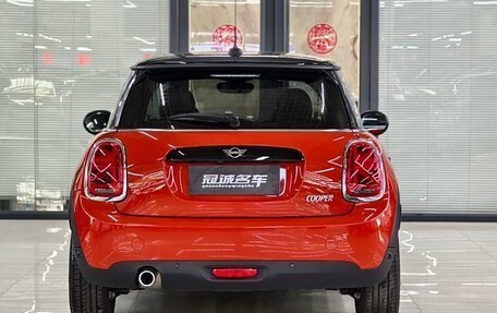 MINI Hatch, 2021 год, 2 600 000 рублей, 5 фотография