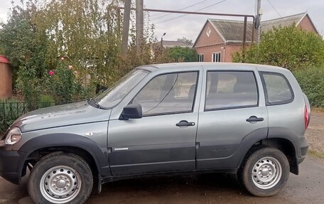 Chevrolet Niva I рестайлинг, 2012 год, 677 000 рублей, 8 фотография