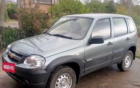 Chevrolet Niva I рестайлинг, 2012 год, 677 000 рублей, 2 фотография