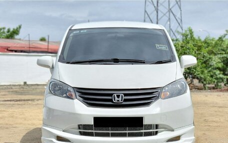 Honda Freed I, 2012 год, 877 555 рублей, 3 фотография