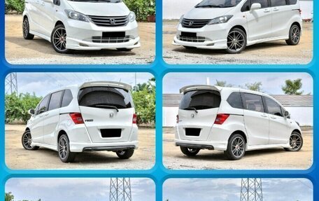 Honda Freed I, 2012 год, 877 555 рублей, 18 фотография