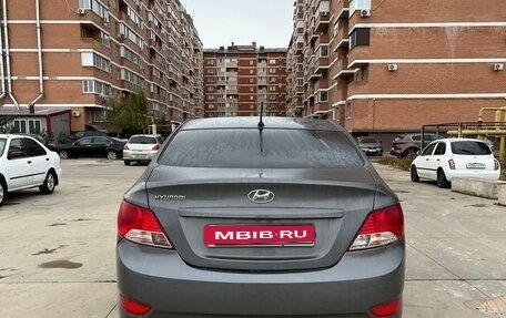 Hyundai Solaris II рестайлинг, 2013 год, 1 000 000 рублей, 3 фотография