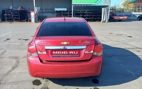 Chevrolet Cruze II, 2010 год, 675 000 рублей, 5 фотография