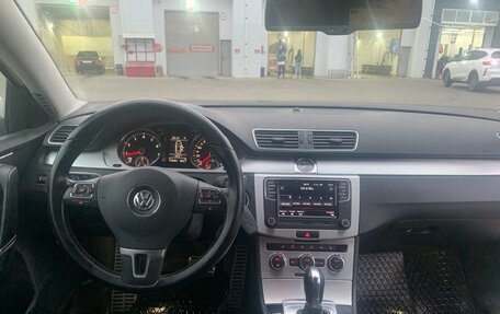 Volkswagen Passat B7, 2011 год, 990 000 рублей, 6 фотография