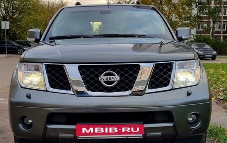 Nissan Pathfinder, 2007 год, 1 830 000 рублей, 2 фотография