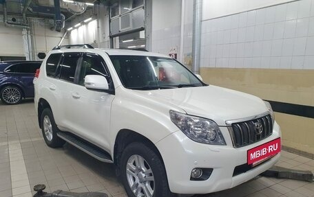 Toyota Land Cruiser Prado 150 рестайлинг 2, 2012 год, 2 595 000 рублей, 2 фотография