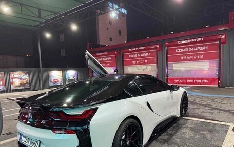 BMW i8 I рестайлинг, 2016 год, 6 500 000 рублей, 7 фотография