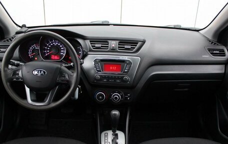 KIA Rio III рестайлинг, 2013 год, 900 000 рублей, 10 фотография