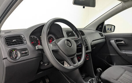 Volkswagen Polo VI (EU Market), 2016 год, 995 000 рублей, 14 фотография