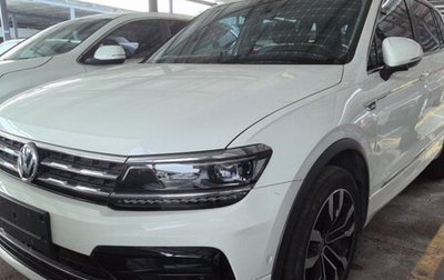 Volkswagen Tiguan II, 2020 год, 2 720 000 рублей, 1 фотография