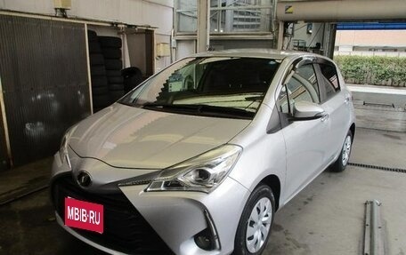 Toyota Vitz, 2020 год, 850 000 рублей, 1 фотография