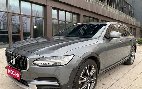 Volvo V90 Cross Country I рестайлинг, 2020 год, 4 400 000 рублей, 1 фотография