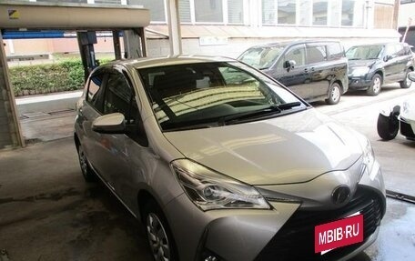 Toyota Vitz, 2020 год, 850 000 рублей, 4 фотография