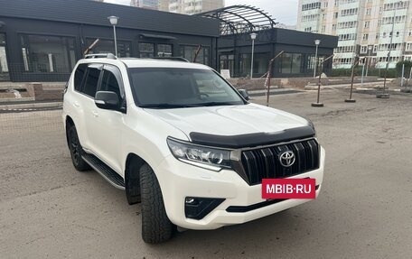 Toyota Land Cruiser Prado 150 рестайлинг 2, 2021 год, 7 142 500 рублей, 2 фотография