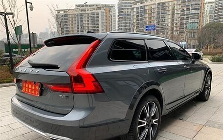 Volvo V90 Cross Country I рестайлинг, 2020 год, 4 400 000 рублей, 5 фотография