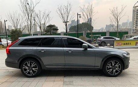 Volvo V90 Cross Country I рестайлинг, 2020 год, 4 400 000 рублей, 9 фотография