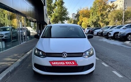 Volkswagen Polo VI (EU Market), 2013 год, 845 000 рублей, 2 фотография