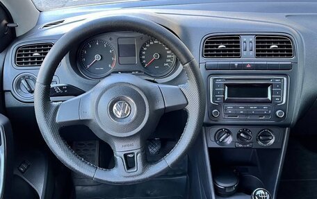 Volkswagen Polo VI (EU Market), 2013 год, 845 000 рублей, 18 фотография