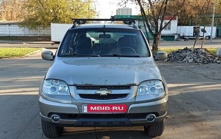 Chevrolet Niva I рестайлинг, 2010 год, 500 000 рублей, 3 фотография