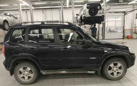 Chevrolet Niva I рестайлинг, 2012 год, 545 000 рублей, 21 фотография