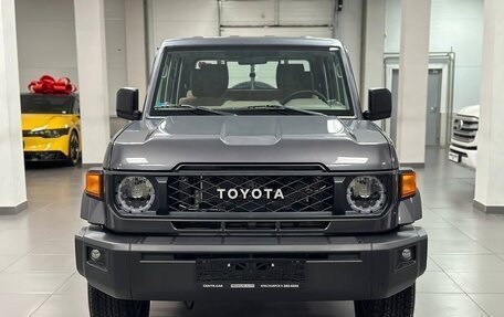 Toyota Land Cruiser 70, 2024 год, 9 790 000 рублей, 7 фотография