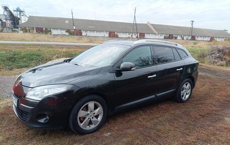 Renault Megane III, 2010 год, 800 000 рублей, 2 фотография