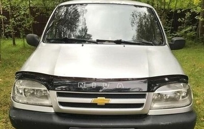 Chevrolet Niva I рестайлинг, 2004 год, 250 000 рублей, 1 фотография