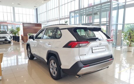 Toyota RAV4, 2023 год, 5 700 000 рублей, 7 фотография