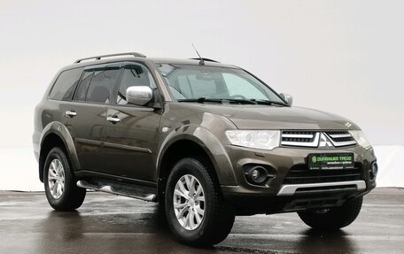 Mitsubishi Pajero Sport II рестайлинг, 2014 год, 1 675 000 рублей, 3 фотография