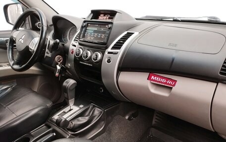 Mitsubishi Pajero Sport II рестайлинг, 2014 год, 1 675 000 рублей, 9 фотография