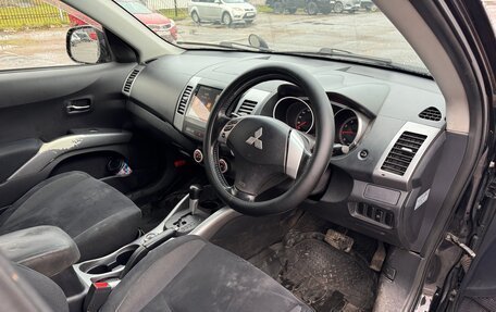 Mitsubishi Outlander III рестайлинг 3, 2005 год, 750 000 рублей, 12 фотография