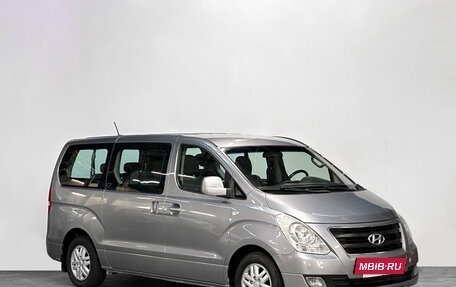 Hyundai H-1 II рестайлинг, 2016 год, 2 495 000 рублей, 3 фотография