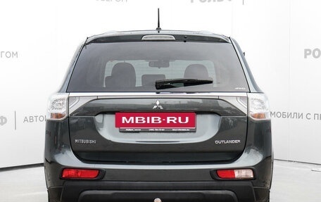 Mitsubishi Outlander III рестайлинг 3, 2014 год, 1 738 000 рублей, 6 фотография