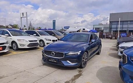 Volvo S60 III, 2020 год, 2 600 000 рублей, 1 фотография