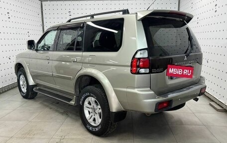 Mitsubishi Pajero Sport II рестайлинг, 2005 год, 980 000 рублей, 5 фотография