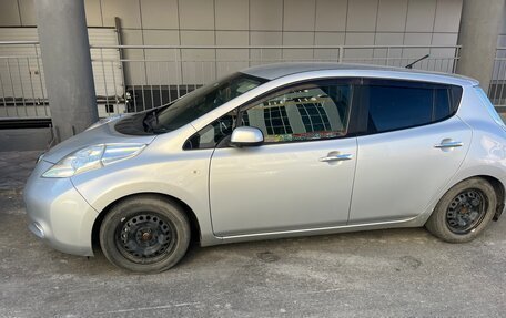 Nissan Leaf I, 2013 год, 450 000 рублей, 2 фотография