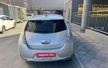 Nissan Leaf I, 2013 год, 450 000 рублей, 4 фотография