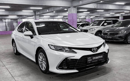 Toyota Camry, 2021 год, 2 669 000 рублей, 3 фотография