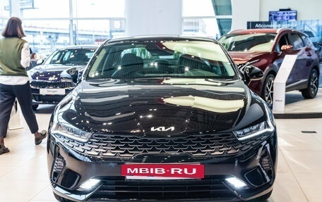 KIA K5, 2022 год, 3 950 000 рублей, 2 фотография