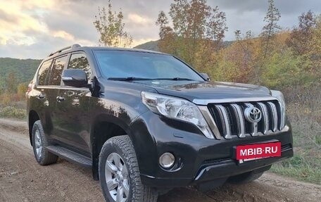 Toyota Land Cruiser Prado 150 рестайлинг 2, 2015 год, 3 950 000 рублей, 5 фотография