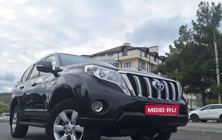 Toyota Land Cruiser Prado 150 рестайлинг 2, 2015 год, 3 950 000 рублей, 12 фотография