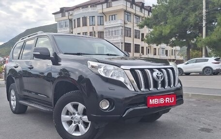 Toyota Land Cruiser Prado 150 рестайлинг 2, 2015 год, 3 950 000 рублей, 11 фотография