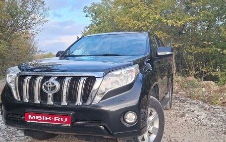 Toyota Land Cruiser Prado 150 рестайлинг 2, 2015 год, 3 950 000 рублей, 7 фотография