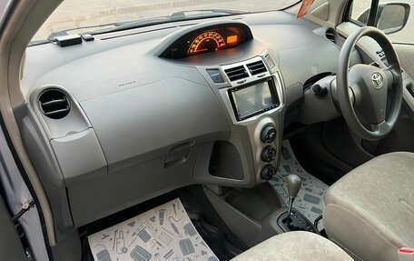 Toyota Vitz, 2010 год, 899 999 рублей, 13 фотография