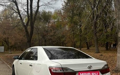 Toyota Camry, 2015 год, 2 100 000 рублей, 3 фотография