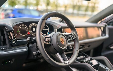 Porsche Cayenne III, 2024 год, 28 900 000 рублей, 5 фотография