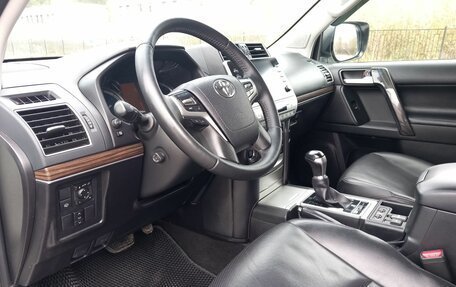 Toyota Land Cruiser Prado 150 рестайлинг 2, 2020 год, 7 278 000 рублей, 16 фотография