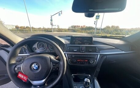 BMW 3 серия, 2011 год, 1 590 000 рублей, 14 фотография